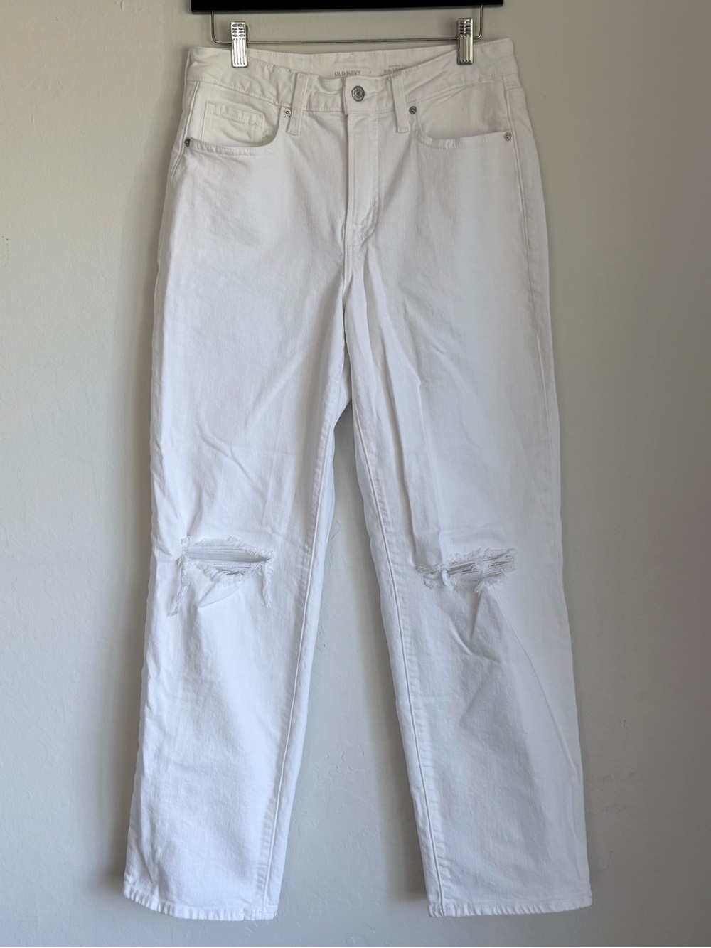 Old Navy High Rise Original OG Loose Fit White Distressed Straight-Leg Jeans 8